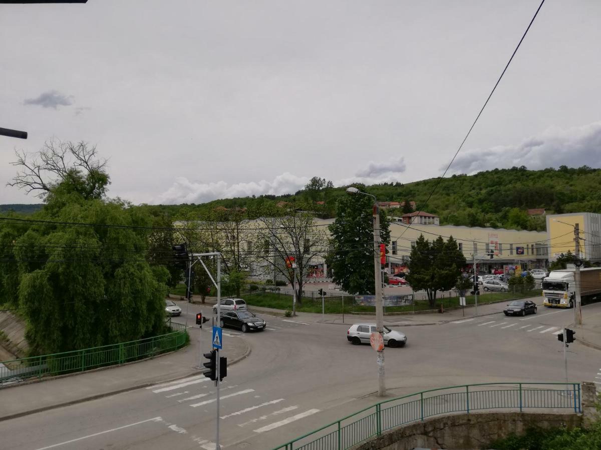 Complex Central Orsova Motel Exterior photo